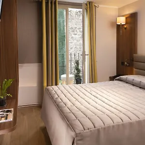 Hotel De La Tour Eiffel, Paryż