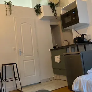 Appartement Canal Saint Martin, Parijs
